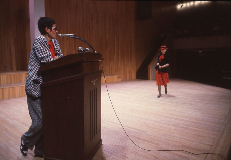 Liz Claiborn, 1982