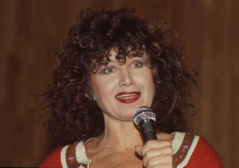 Betsey Johnson, 1987